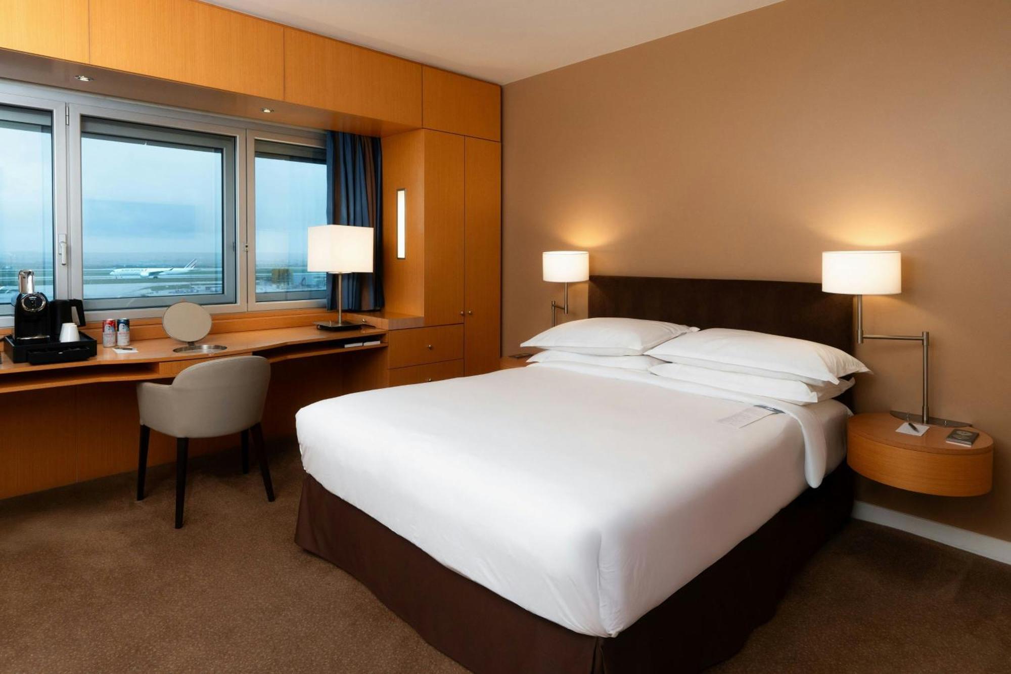 Club Double Room Executive Lounge Access