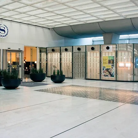 Sheraton Paris Charles De Gaulle Airport Hotel-3